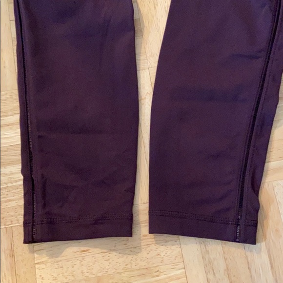 EUC Lululemon 7/8 Purple Leggings - Picture 4 of 7